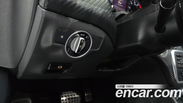 Mercedes-Benz A-класс W176 A45 AMG 4MATIC, 2015 14