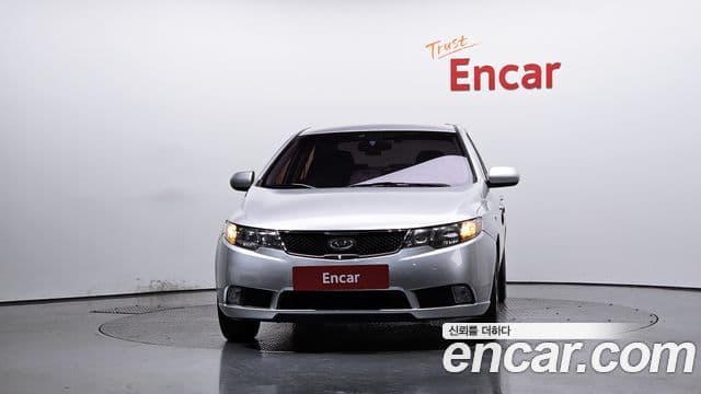 Kia Forte люксовая версия, 2010 3