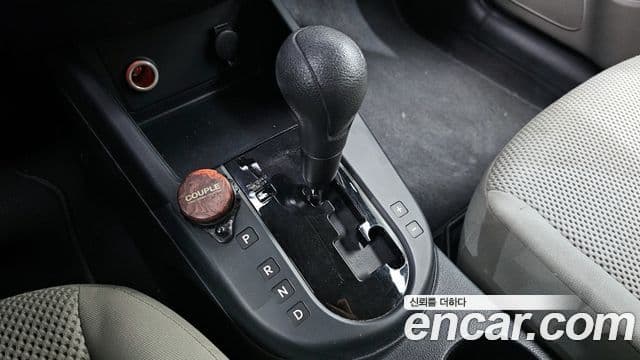 Kia Forte люксовая версия, 2010 9