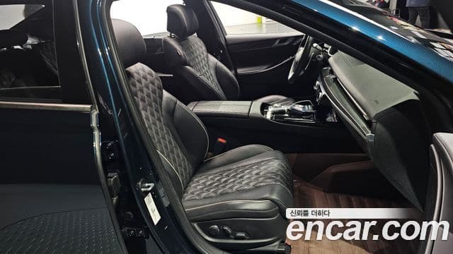 Genesis G80 (RG3) бензин 2.5 турбо AWD, 2022 10