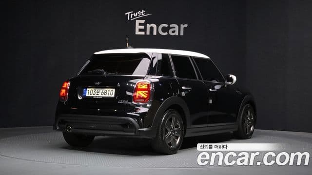 Mini Cooper 3세대, 2023 2