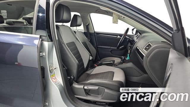 Volkswagen New Jetta 6세대, 2015 10