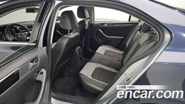 Volkswagen New Jetta 6세대, 2015 12