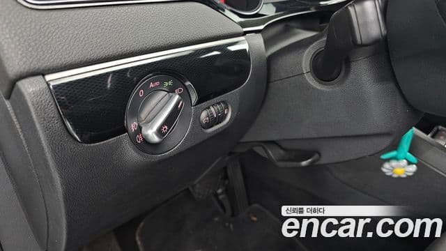 Volkswagen New Jetta 6세대, 2015 18