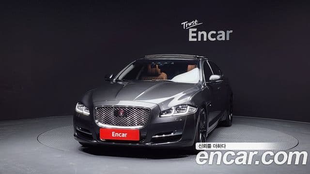 Jaguar All New XJ X351, 2019 3