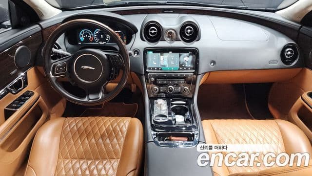 Jaguar All New XJ X351, 2019 7