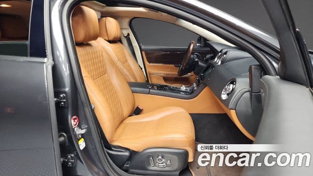 Jaguar All New XJ X351, 2019 11