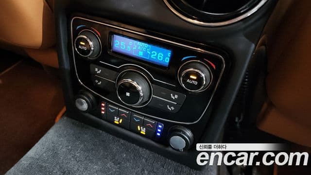 Jaguar All New XJ X351, 2019 19