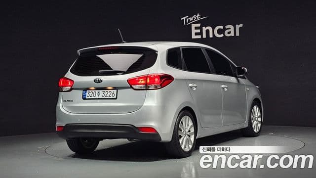 Kia All New Carens 1.7 VGT Trendy, 2016 2
