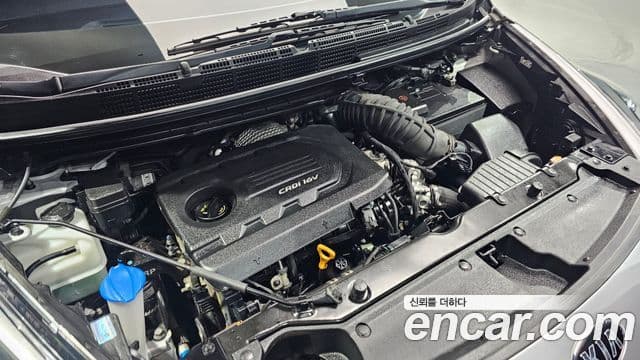 Kia All New Carens 1.7 VGT Trendy, 2016 6