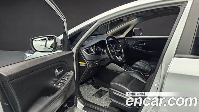 Kia All New Carens 1.7 VGT Trendy, 2016 11