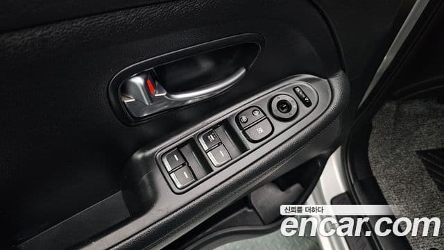 Kia All New Carens 1.7 VGT Trendy, 2016 17