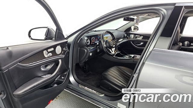 Mercedes-Benz E-класс W213 Exclusive, 2020 10