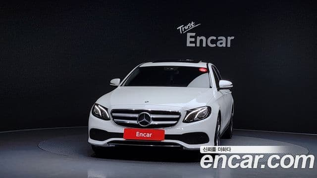 Mercedes-Benz E-класс W213 Avantgarde, 2019 3