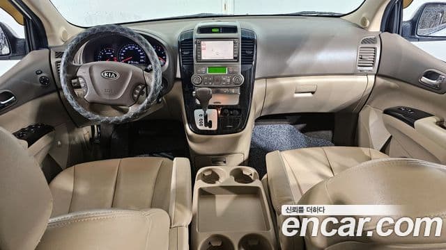 Kia Carnival R Premium, 2012 7