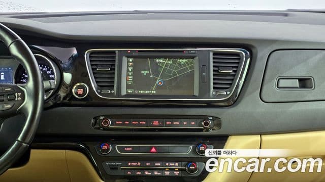 Kia All New Carnival Prestige, 2016 14