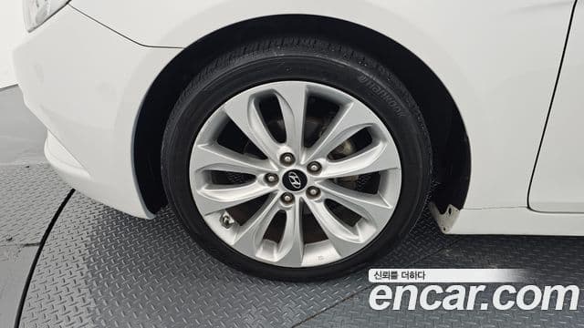 Hyundai YF Sonata Y20 top, 2011 все фото