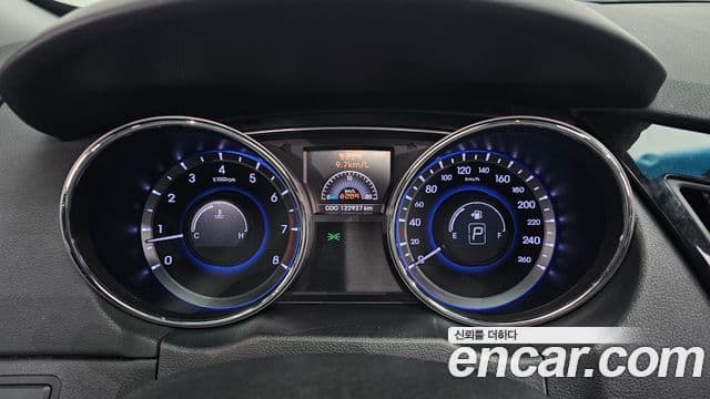 Hyundai YF Sonata Y20 top, 2011 8