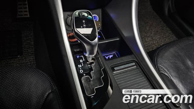 Hyundai YF Sonata Y20 top, 2011 9