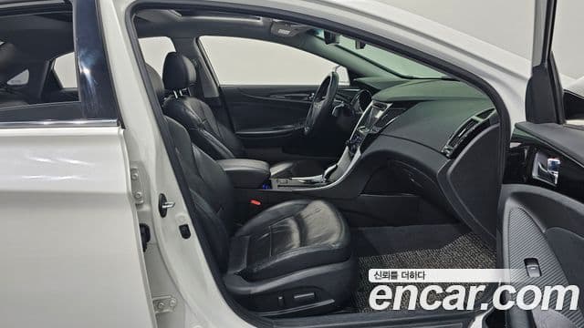 Hyundai YF Sonata Y20 top, 2011 10