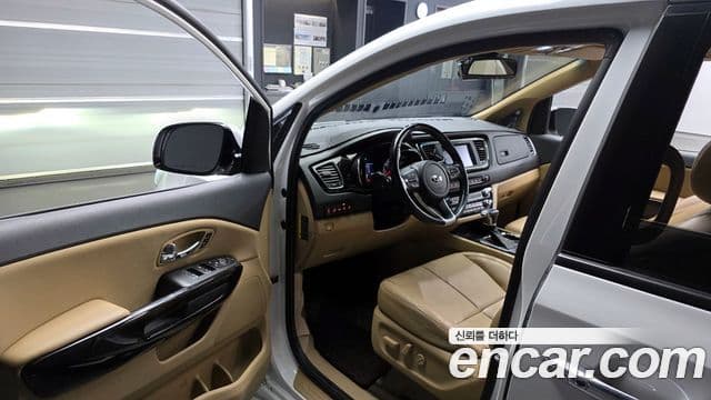 Kia The / новый New Carnival Special, 2019 10