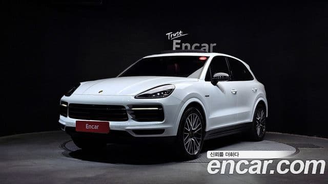 Porsche Cayenne (PO536) 3.0 E-гибрид, 2021 1