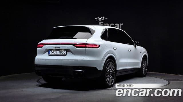 Porsche Cayenne (PO536) 3.0 E-гибрид, 2021 2