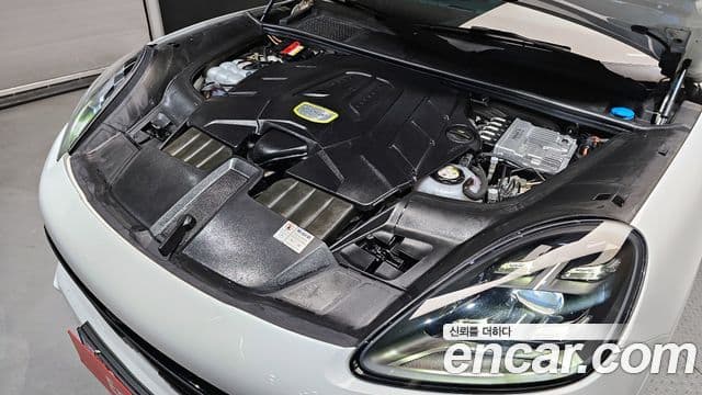 Porsche Cayenne (PO536) 3.0 E-гибрид, 2021 6