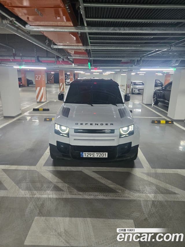 Land Rover Defender (L663) 110 D300 HSE, 2023 1