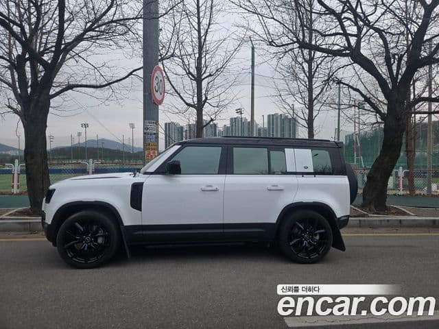 Land Rover Defender (L663) 110 D300 HSE, 2023 все фото