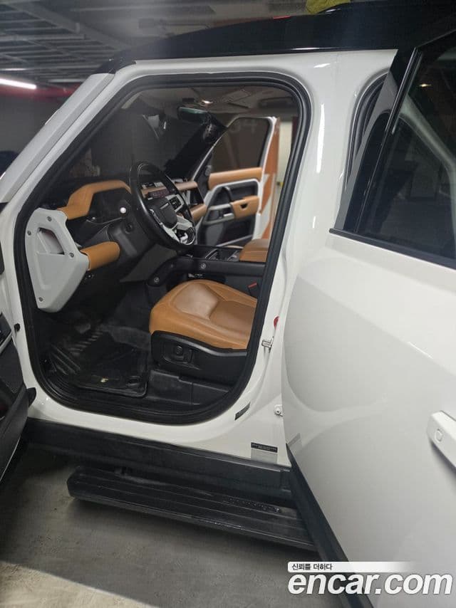 Land Rover Defender (L663) 110 D300 HSE, 2023 15