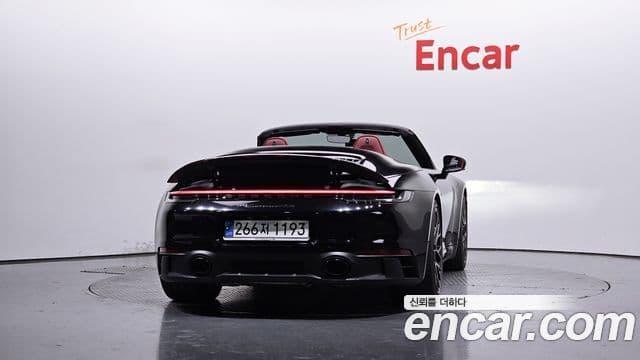 Porsche 911 (992) Carrera GTS кабриолет, 2023 4