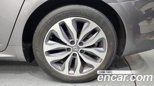 Renault Korea(Samsung) SM6 2.0 LPe LE (для людей с инвалидностью), 2016 все фото