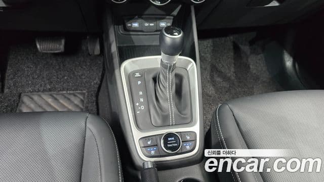 Hyundai Venue 1.6 Modern Plus, 2022 9