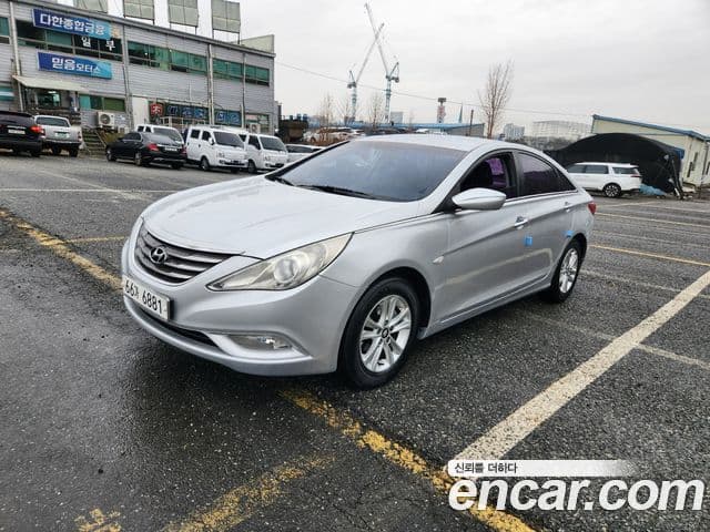 Hyundai YF Sonata Premier, 2010 2