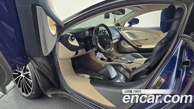 맥라렌 GT, 2020 10