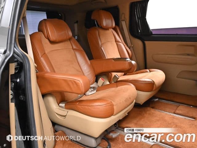 Kia All New Carnival Luxury, 2015 12