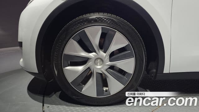 Tesla модель Y, 2024 все фото