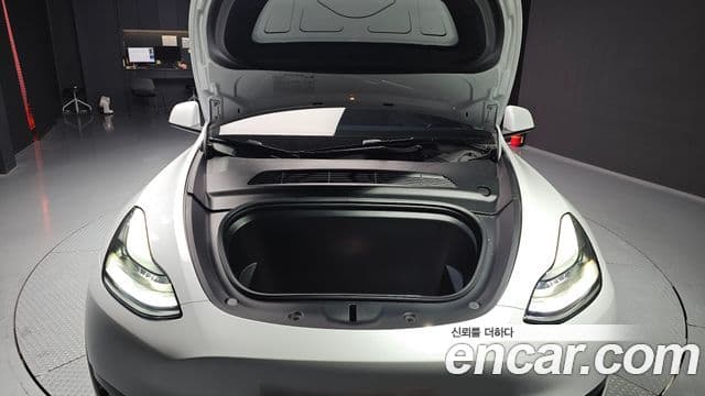 Tesla модель Y, 2024 6