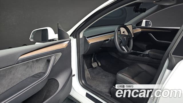 Tesla модель Y, 2024 11