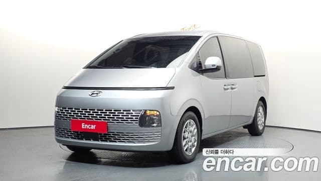 Hyundai Staria Modern, 2023 1