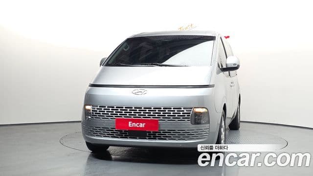 Hyundai Staria Modern, 2023 3