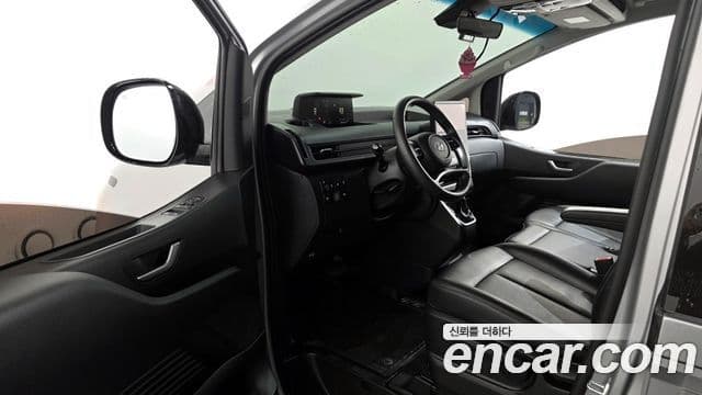 Hyundai Staria Modern, 2023 10