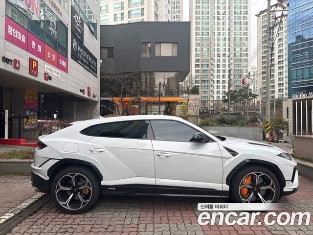 Lamborghini Urus 4.0 V8 S, 2024 3