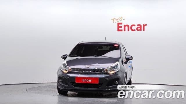 Kia All New Pride Prestige, 2012 3