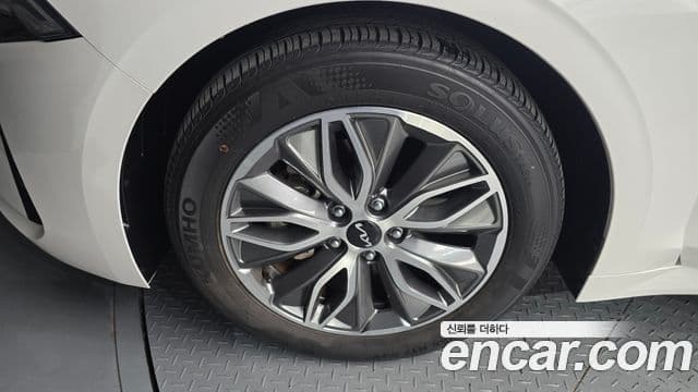 Kia K5 гибрид 3세대 Noblesse, 2022 все фото