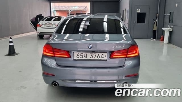 BMW 5시리즈 (G30) 520d Luxury Special Edition, 2018 4