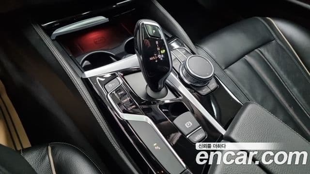 BMW 5시리즈 (G30) 520d Luxury Special Edition, 2018 12