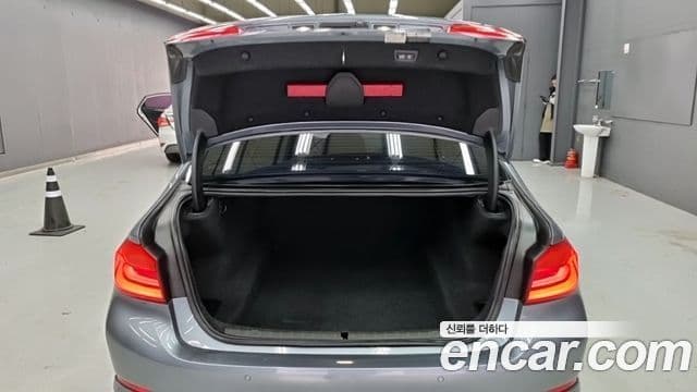 BMW 5시리즈 (G30) 520d Luxury Special Edition, 2018 16