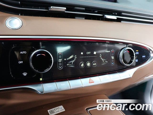 Genesis GV70, 2024 11